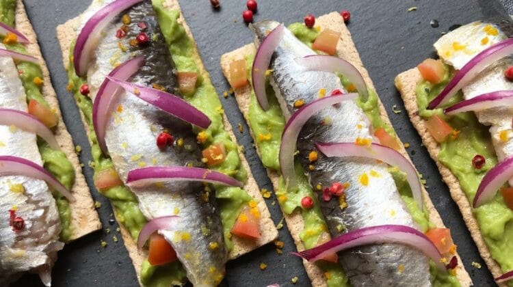 Pinchos gourmet con conservas del Cantábrico